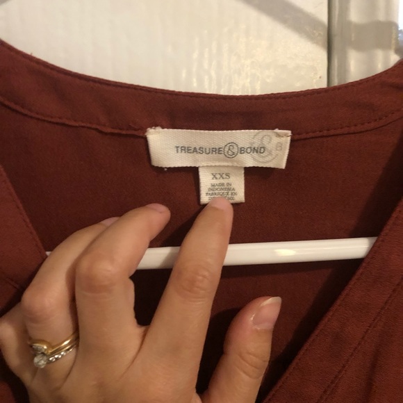 Treasure and Bond Blouse - Picture 3 of 6